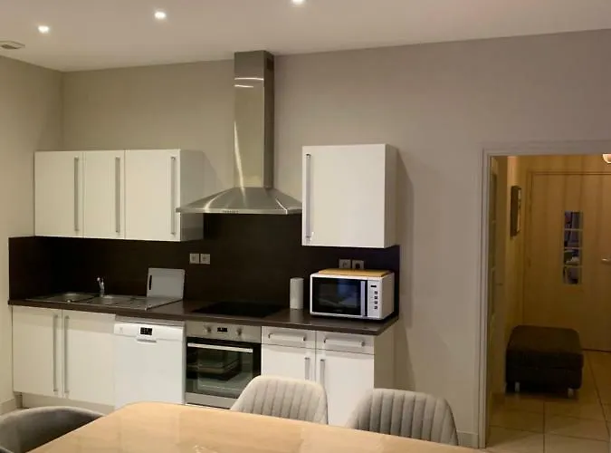 De 95 M2 Bien Situé Apartamento